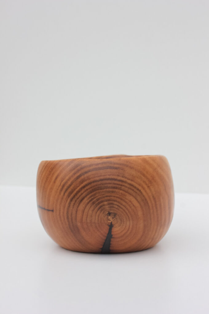 Kuksa - lesena skodelica iz hrasta