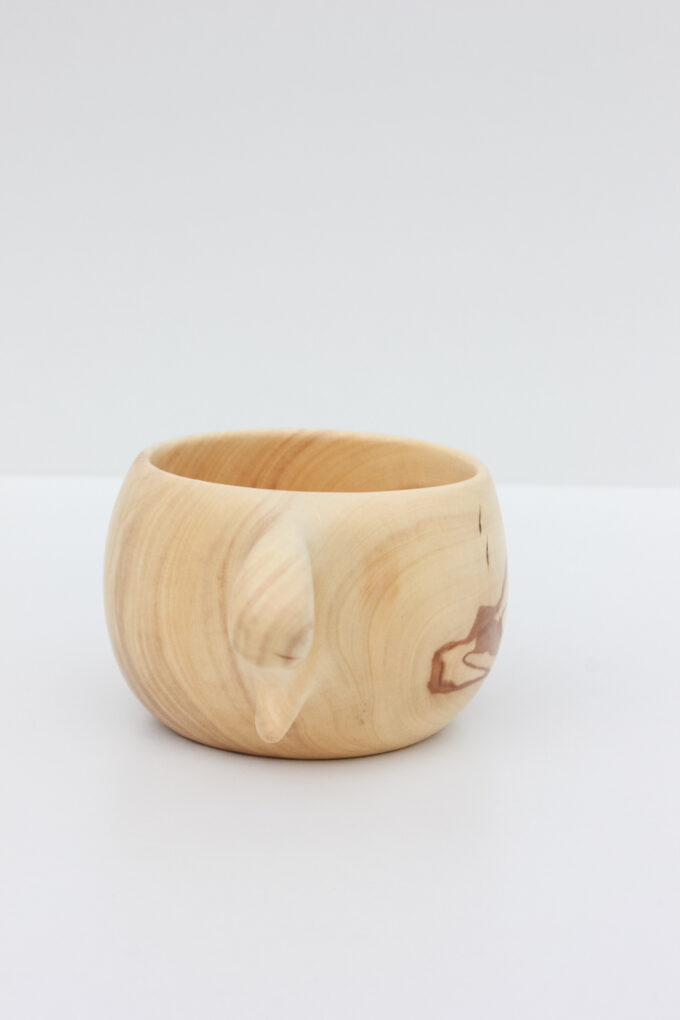 Ročno narejena unikatna lesena skodelica iz dragocenega lesa oljke